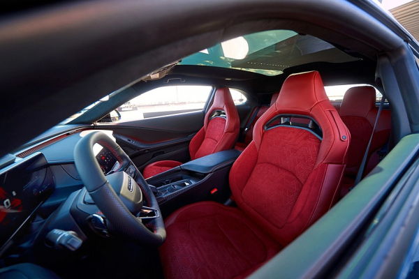 Новый Dodge Charger будет по-настоящему глобальным, но, к сожалению, без V8 Новый Dodge Charger будет по-настоящему глобальным, но, к сожалению, без V8