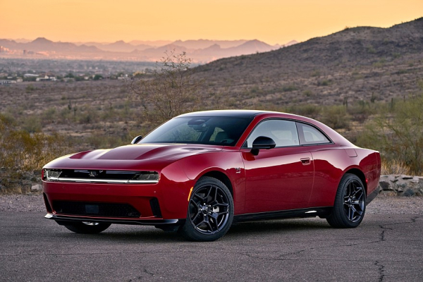 Новый Dodge Charger будет по-настоящему глобальным, но, к сожалению, без V8 Новый Dodge Charger будет по-настоящему глобальным, но, к сожалению, без V8