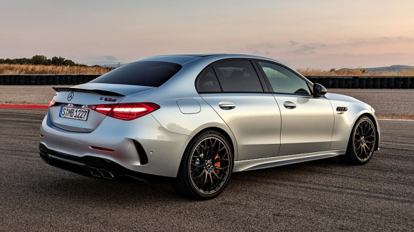 Это просто несолидно: Mercedes-AMG теряет клиентов из-за 4-цилиндрового мотора Это просто несолидно: Mercedes-AMG теряет клиентов из-за 4-цилиндрового мотора