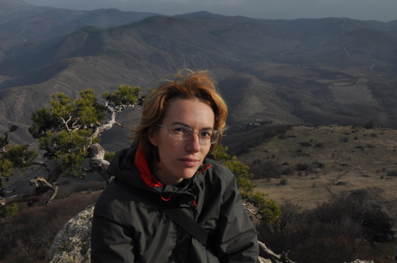 Куда исчезают воробьи, как мстят вороны и почему попугаи матерятся: интервью с орнитологом